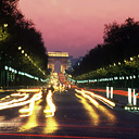 Paris, les Champs-Élysées de nuit - Ref : 298988 - © - All uses and rights reserved by Ducatez - www.ducatez.com